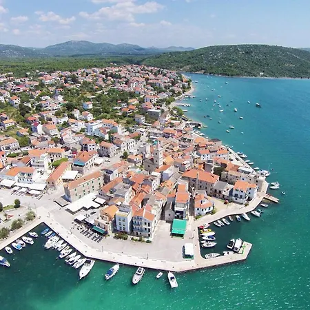 With Wifi Pirovac, Sibenik - 25497 פירובאץ
