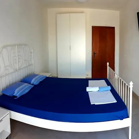 דירה With Wifi Pirovac, Sibenik - 25497